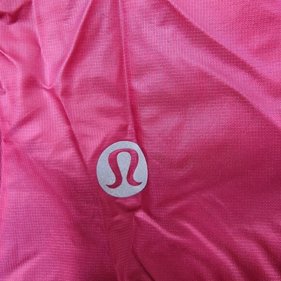 Lululemon Women's Berry Rumble Down For A Run Slim Full-Zip Puffer Vest Size 6 - Picture 3 of 7